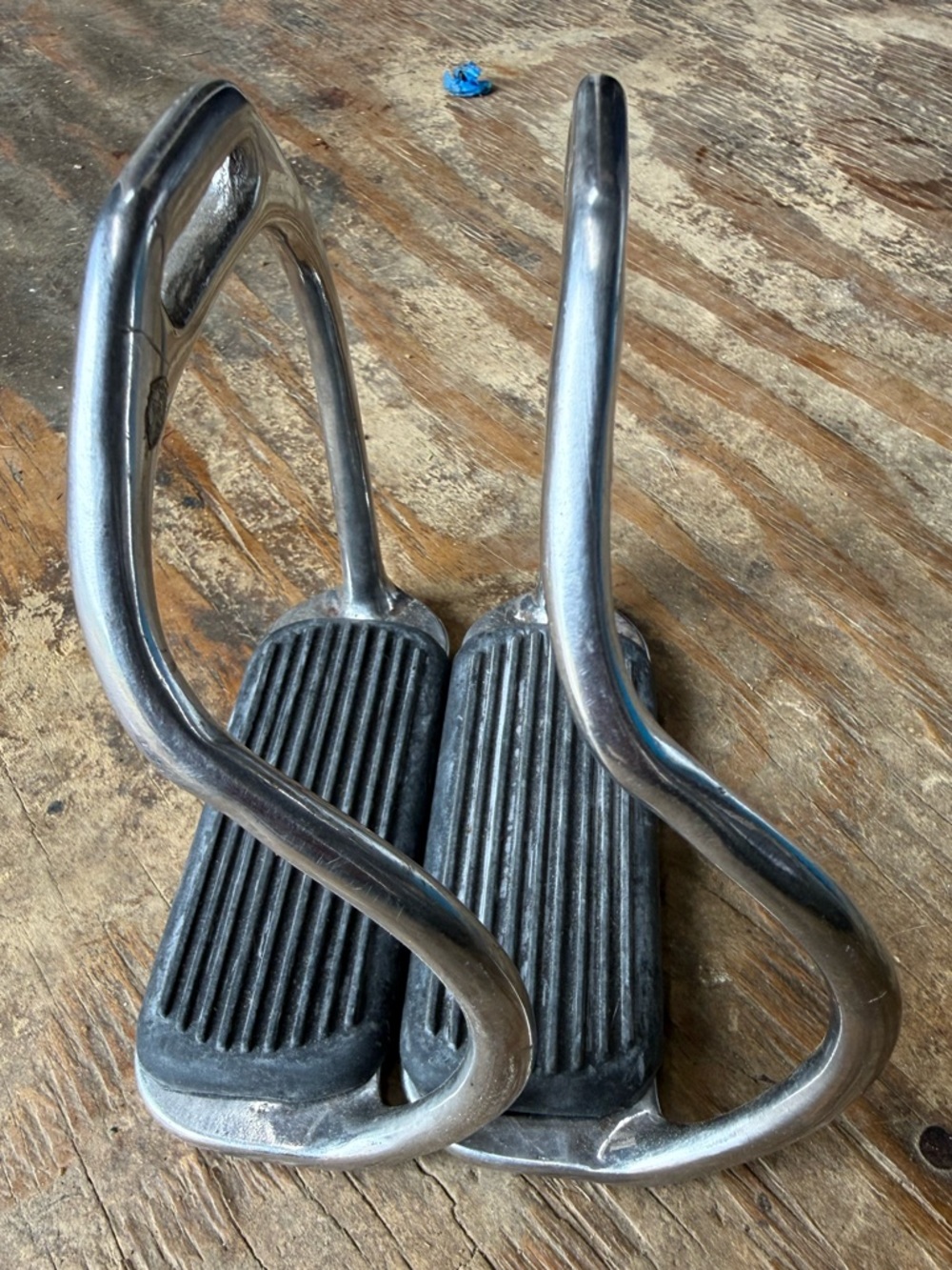 Safety stirrup irons